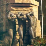 Μνημείο των Ούγγρων Εθελοντών της Διεθνούς Ταξιαρχίας, 1969-70, σφυρήλατος χαλκός, ύψος 350 εκ., Βουδαπέστη